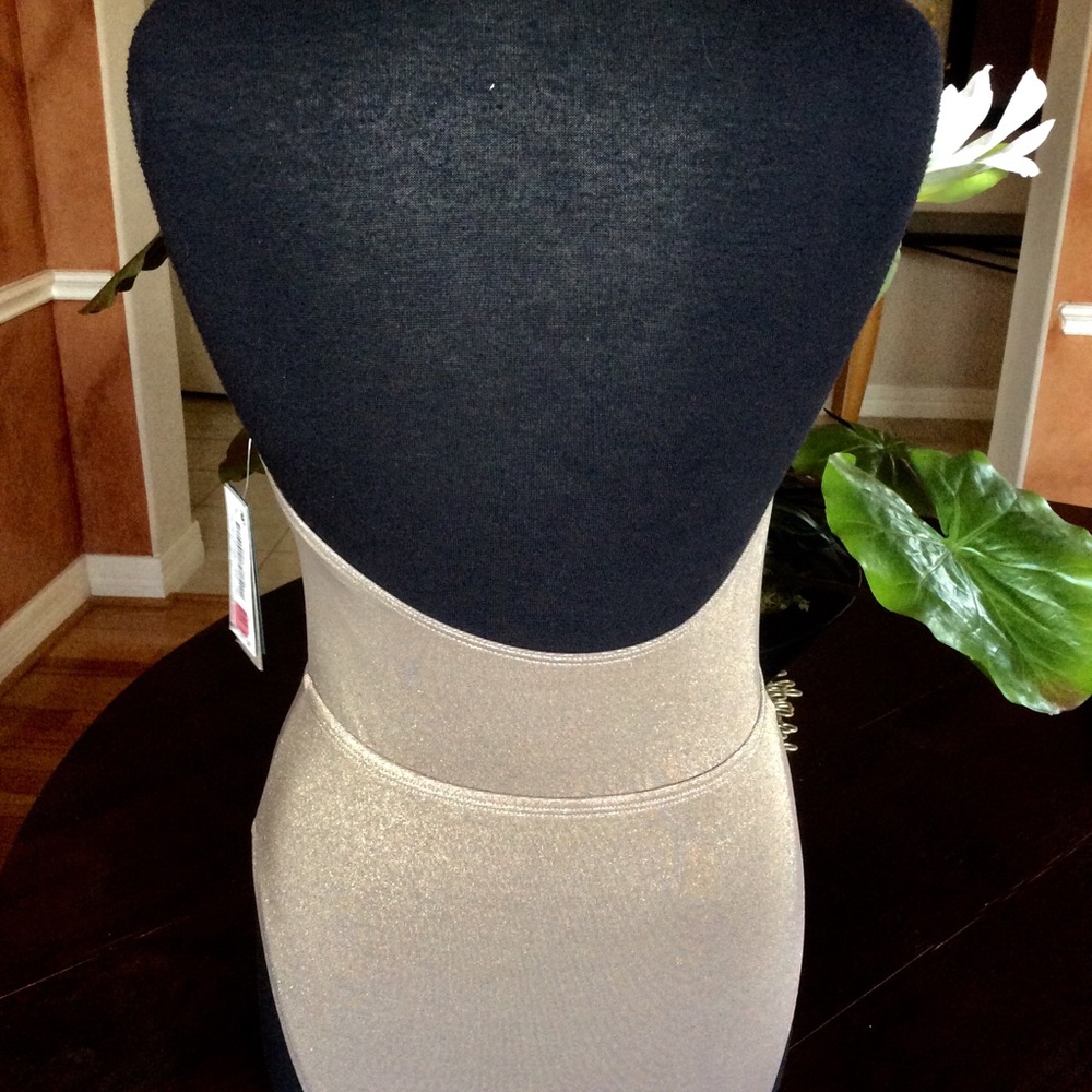 Kenneth Cole Swimsuit - Picture 5 of 6